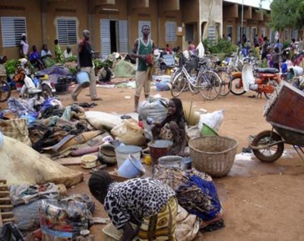 Thứ 3: Burkina Faso Chỉ số đau khổ: 80,6% Lạm phát: 3,6% Tỷ lệ thất nghiệp: 77,0%